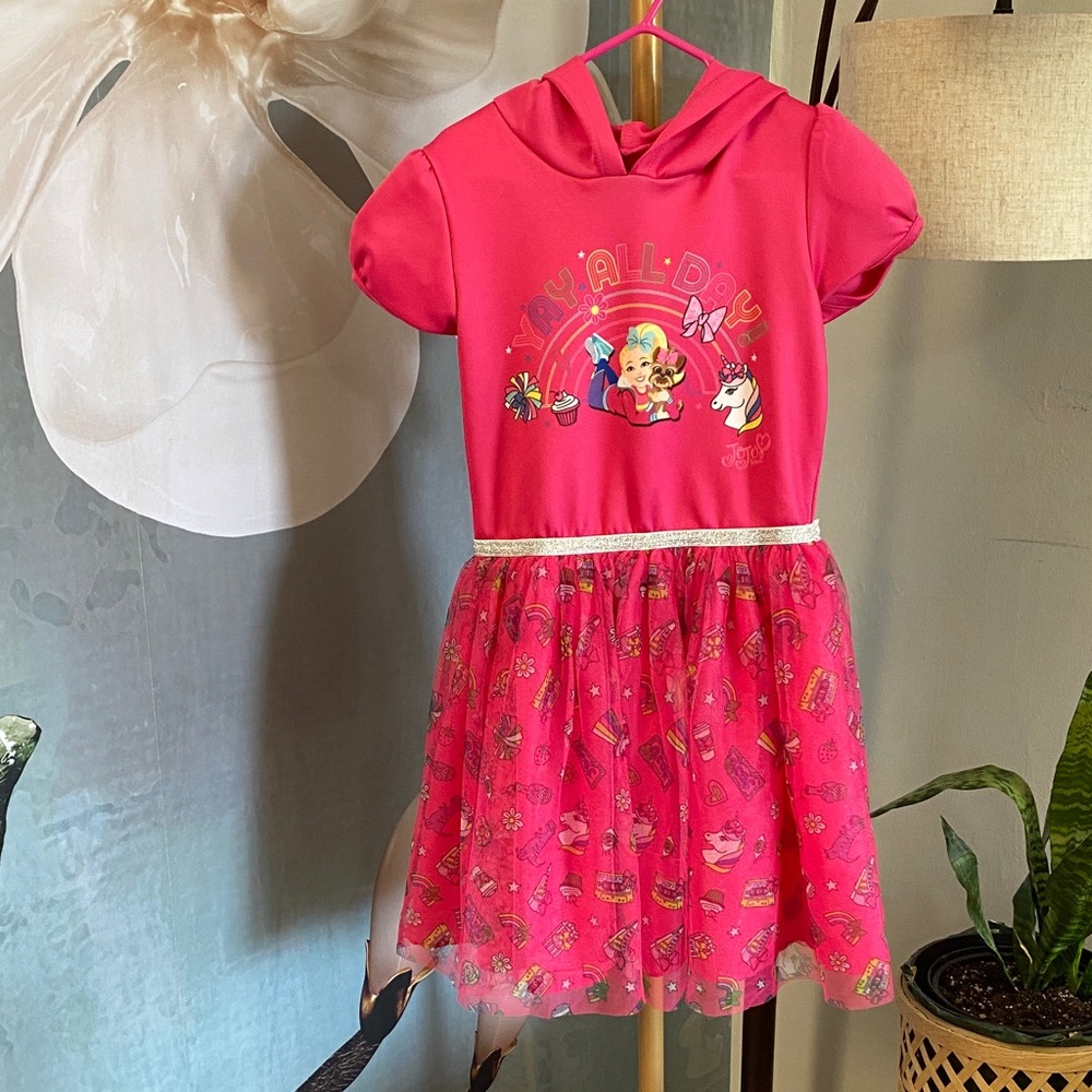 Nickelodeon JoJo Siwa Pink Kids Dress with Hood size 6/6x good condition